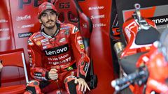 Pecco Bagnaia, en su box durante la celebraci�n de la gran premio de Assen.