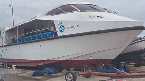 El barco de la Diputaci&oacute;n de Toledo est&aacute; en el dique seco en Ribadeo desde hace m&aacute;s de nueve a&ntilde;os.