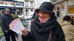 Colas en la plaza de Ourense para comprar entradas 