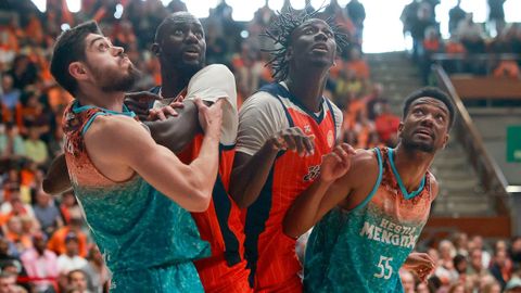 Ily Diop y Abdou Thiam, en un partido de esta temporada