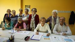 Clase de alfabetizaci�n en el centro c�vico de Monte Alto (curso avanzado)