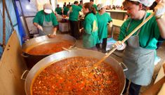Los caracoles son cultivados en Cotobade y se podr�n degustar guisados a la riojana y en empanada. 