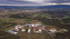 La nueva calle discurrir� paralela a la zona de monte situada al este del pol�gono, a la derecha de la fotograf�a