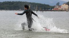 Los alumnos de socorrismo apoyar�n al servicio de Emerxencias en las playas, y  los de jardiner�as, trabajar�n en el mantenimiento de zonas verdes