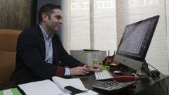 Iv�n L�pez se colegi� hace nueve a�os y est� en el turno de oficio de Betanzos