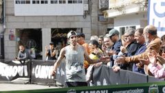 El alicantino Antonio Martnez cruza la meta como ganador de la XIV Camovi.