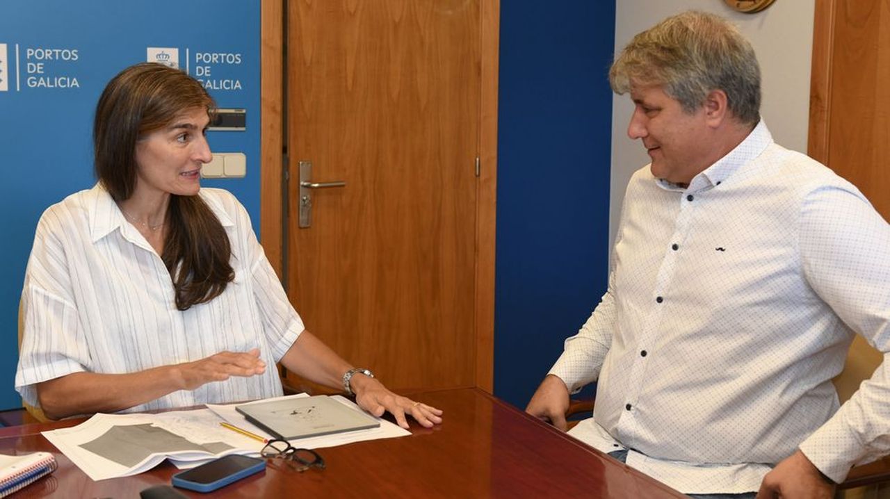 Portos de Galicia y Corcubión acuerdan paralizar el trámite de reversión de terrenos al Estado