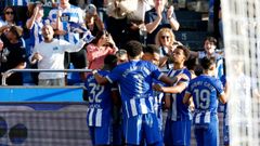 Jugadores del Deportivo celebran uno de los goles anotados al Valencia en la tercera jornada de Liga.