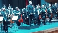 El director de orquesta Dima Slobodeniouk, con la OSG