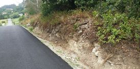 El particular de Dodro denuncia el asfaltado por parte del Concello de la pista que atraviesa el castro.