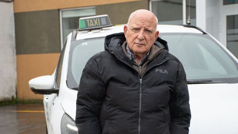 Marcial, que acerca a los pacientes de Lugo, es uno de los m�s veteranos en prestar el servicio.