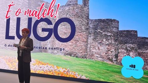 La concejala de Turismo de Lugo, presentando la campa�a en Fitur
