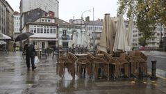 El cierre de la hosteler�a en Santiago y otros concellos del �rea por la segunda ola del coronavirus se ha dejado notar en los datos del paro