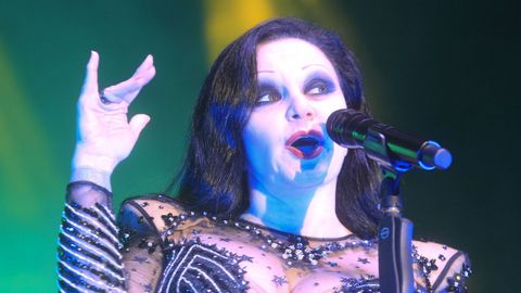 El concierto de Fangoria abarrotó la plaza