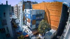 El Ayuntamiento de Barcelona estrena sus primeras casas-contenedor