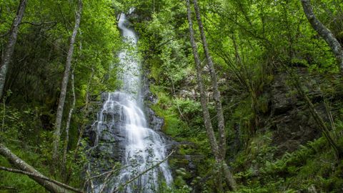 La cascada de Augadalte es otro de los saltos de agua que pueden verse en el valle del L�uzara