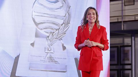 �ngela Banzas, escritora: �La ficci�n me ayud� a refugiarme de la realidad�