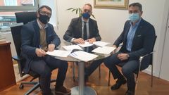 Manuel Gonz�lez, Jos� Manuel Vilari�o y �scar Mi�ones