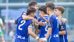 Los jugadores del juvenil A del Oviedo celebran uno de los goles al Atl�tico Perines