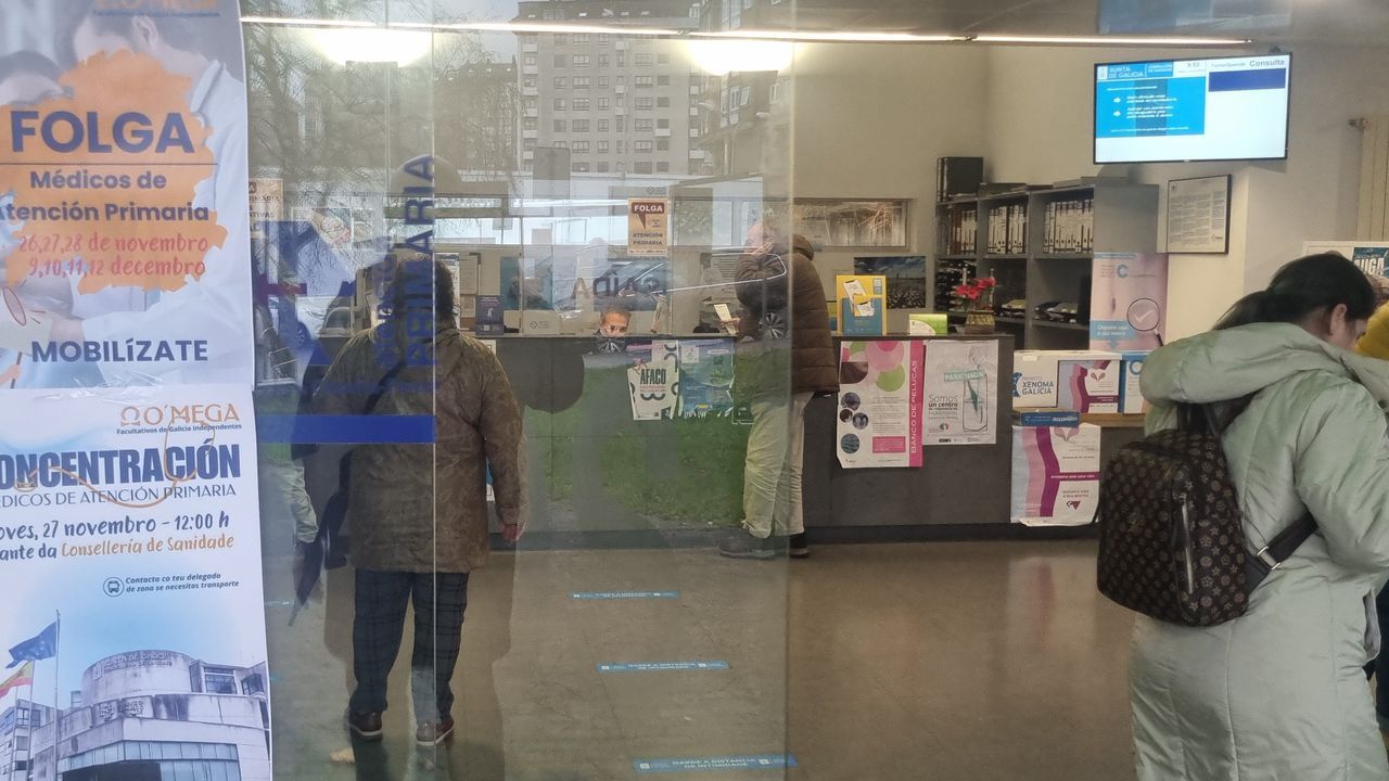 La primera jornada de huelga de médicos suspendió 52 operaciones, más de 1.300 consultas y 82 pruebas en A Coruña