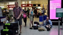 Pasajeros en un aeropuerto londinense
