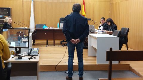 El acusado, durante el juicio en Ourense