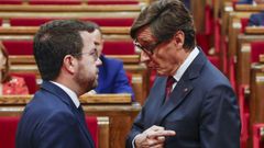 El presidente de la Generalitat en funciones, Pere Aragonès, y el candidato investido, Salvador Illa