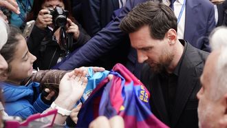 Messi desata la locura con su llegada a Oviedo para los premios Princesa de Asturias