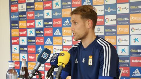 Carlos Hernndez en la sala de prensa de El Requexn