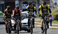 El grueso de los kil�metros de ayer fueron en bicicleta.