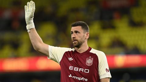 Unai Sim&oacute;n, antes del encuentro contra Serbia.