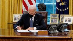Biden, este lunes en el despacho oval