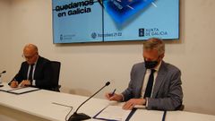 Firma del convenio del bono tur�stico entre Jos� Manuel Baltar, presidente de la Diputaci�n, y Alfonso Rueda, vicepresidente de la Xunta