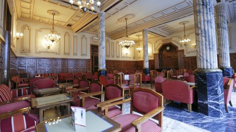 Maquieira dise la reforma del saln de columnas del Crculo de las Artes