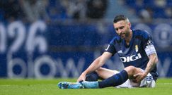 Borja Bast�n, tras caer lesionado en el Oviedo-Eibar