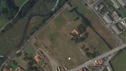 La parcela se encuentra en el centro de la imagen, entre la calle Zumalac�rregui y el r�o Condomi�as