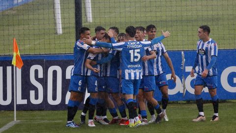 Jugadores del Fabril celebrando un gol frente al Pontevedra