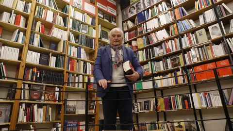 El librero Rafael Silva, de Follas Novas