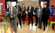 Representantes da Laracha celebraron en Arteixo o D�a Internacional da Lingua Materna.