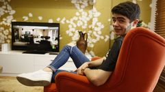 Alfredo Fern�ndez estudia FP en A Coru�a, pero todos los fines de semana vuelve a su casa, el hogar de protecci�n de menores San An�bal de Burela