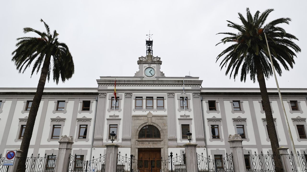Absuelven a una expareja para la que Fiscalía pedía 14 años de prisión por abusos sexuales a un niño en Carballo