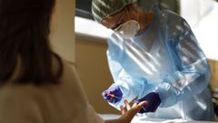 Pruebas serol�gicas (comprueban la presencia de anticuerpos) a alumnos de la UDC