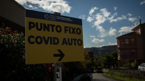Los covid auto siguen abierto en el CHUO y los hospitales comarcales de Verín y Valdeorras