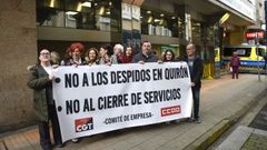 El comit� de empresa de Quironsalud en Pontevedra, en una de las concentraciones celebradas ante el hospital privado