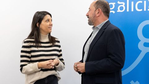 Sampedro y Merelles mantuvieron un encuentro en la sede de Turismo en Santiago