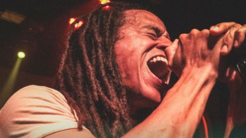 <span lang= gl >Jay Rivera presentar� en AlasRa�ces a s�a interesante fusi�n de estilos coma o �soul�, o rock ou o blues</span>