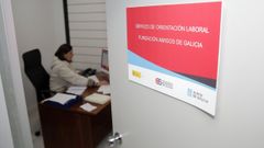 Oficina de orientaci�n laboral da Fundaci�n Amigos de Galicia en Vilagarc�a.