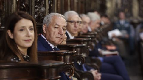 Autoridades no coro da Catedral