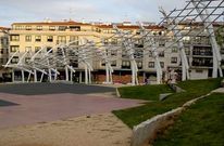 La plaza Rai�a Aragonta tiene 8.500 metros cuadrados y forma parte de una urbanizaci�n.