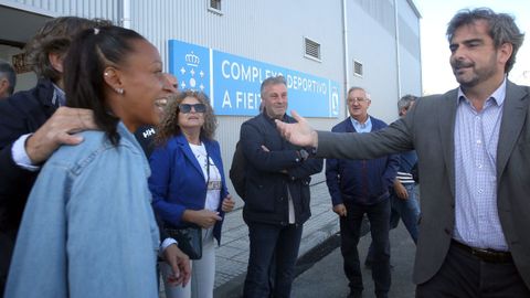  ANA PELETEIRO Y SU MARIDO Y ENTRENADOR BENJAMIN COMPAORE EN LAS PISTAS DEPORTIVAS DONDE VA A ENTRENAR A PARTIR DE AHORA